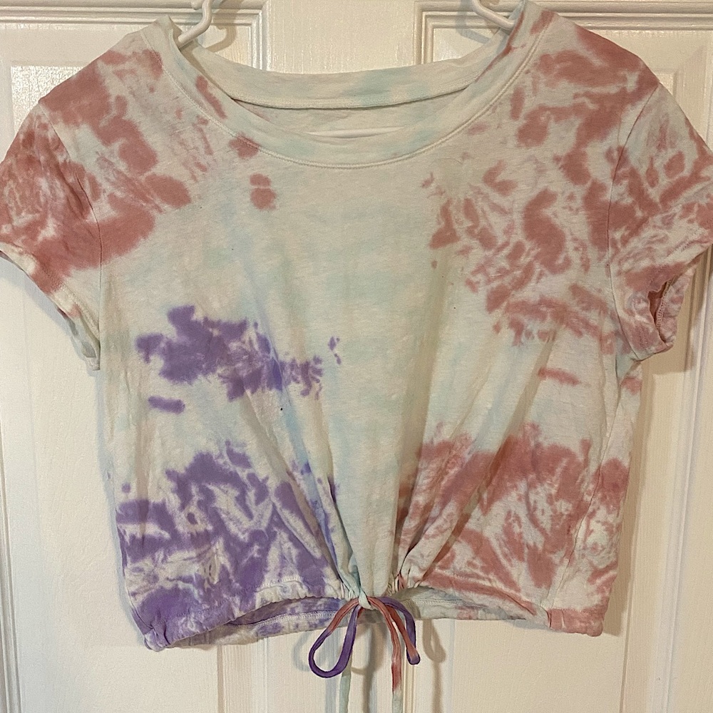 Aéropostale Cinched Short Sleeve Tie-Dye Shirt